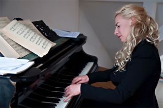 Siły trzeba szukać w sobie Wywiad z pianistką Beatą Szałwińską